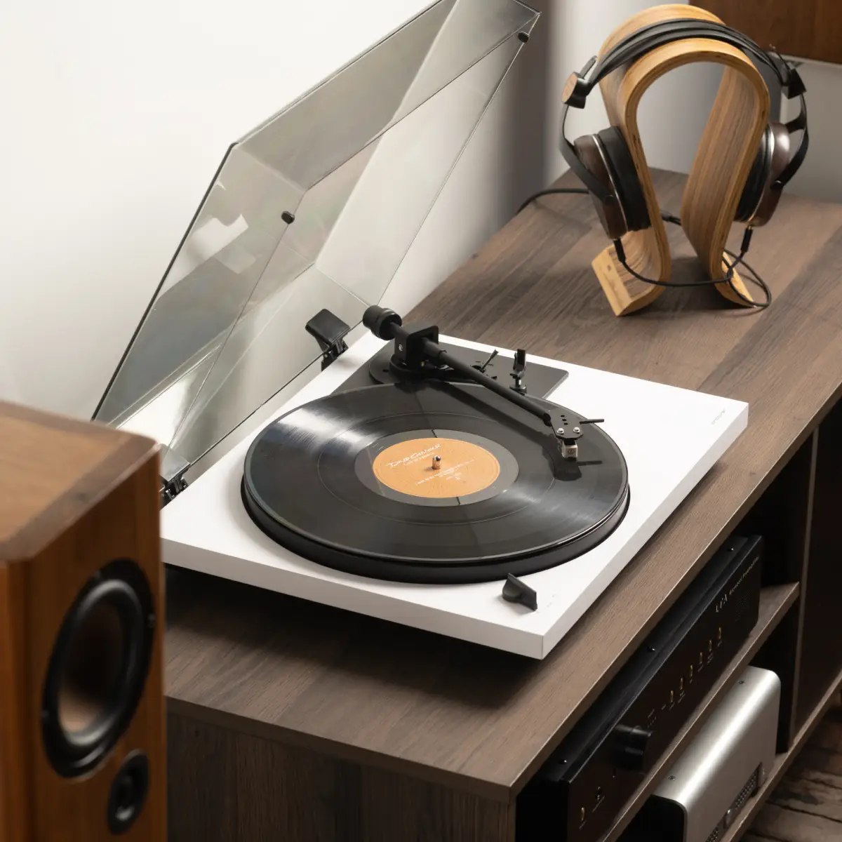SpinDeck 2 Semi-Automatic Turntable - Image 9